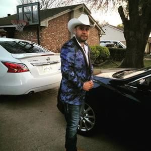 Meet your Posher, Fausto